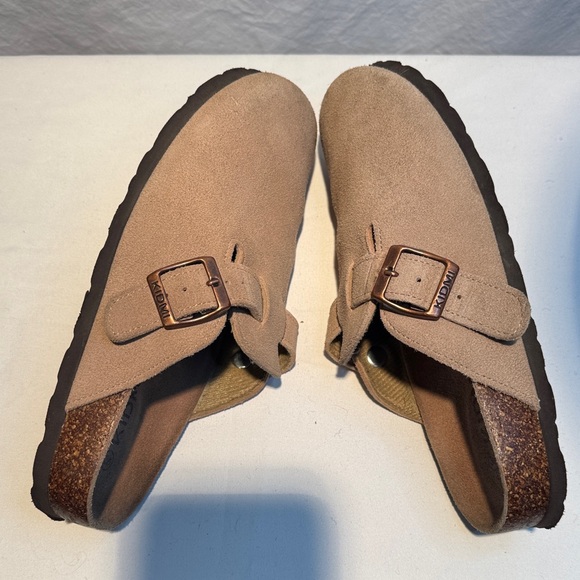 Women's Tan Suede Slippers - Picture 4 of 8